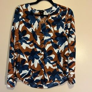 Ann Taylor Women’s Long Sleeve Top Blouse Size SP Multicolor V-Neck Casual.